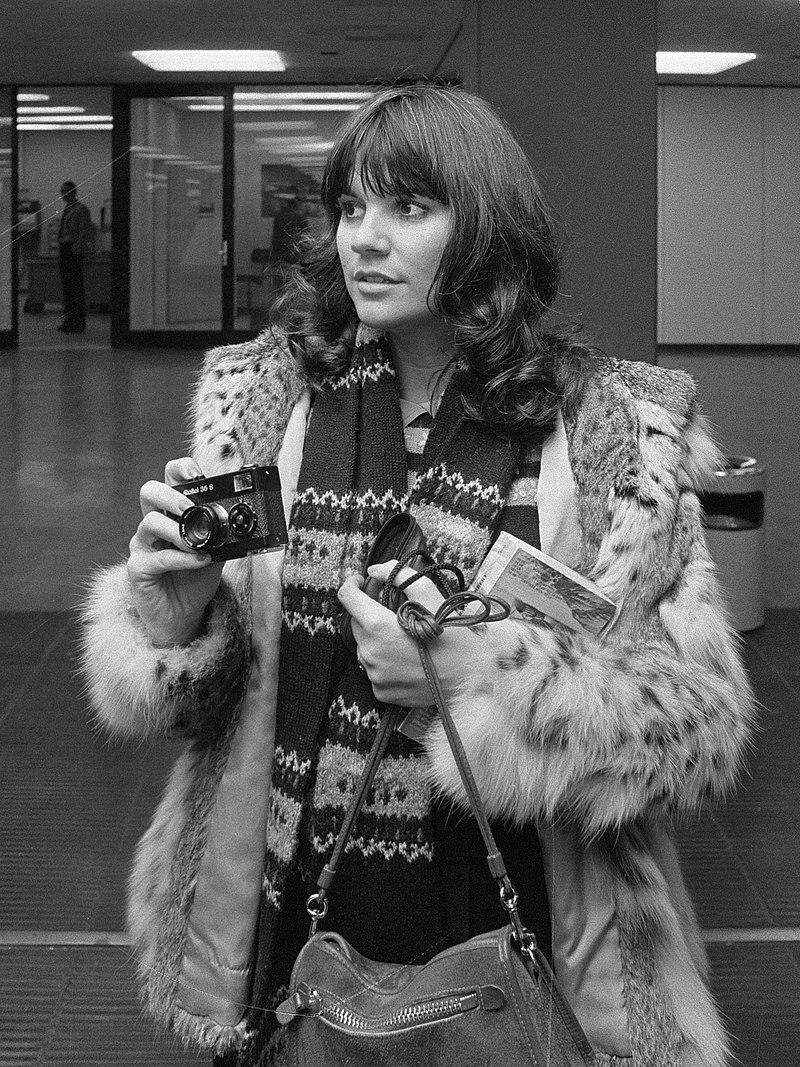 Linda Ronstadt poet | AZpoetry.com