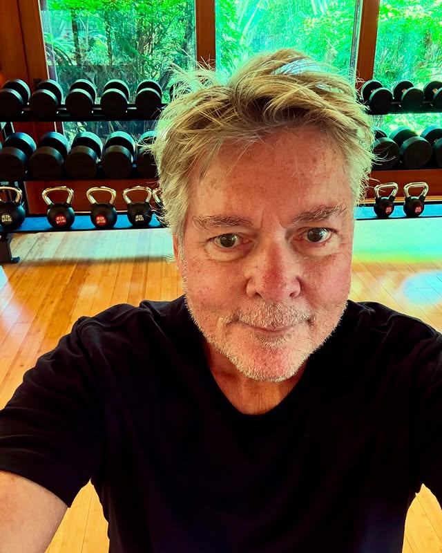 Rex Arramsith Arizona poet a man taking a selfie
